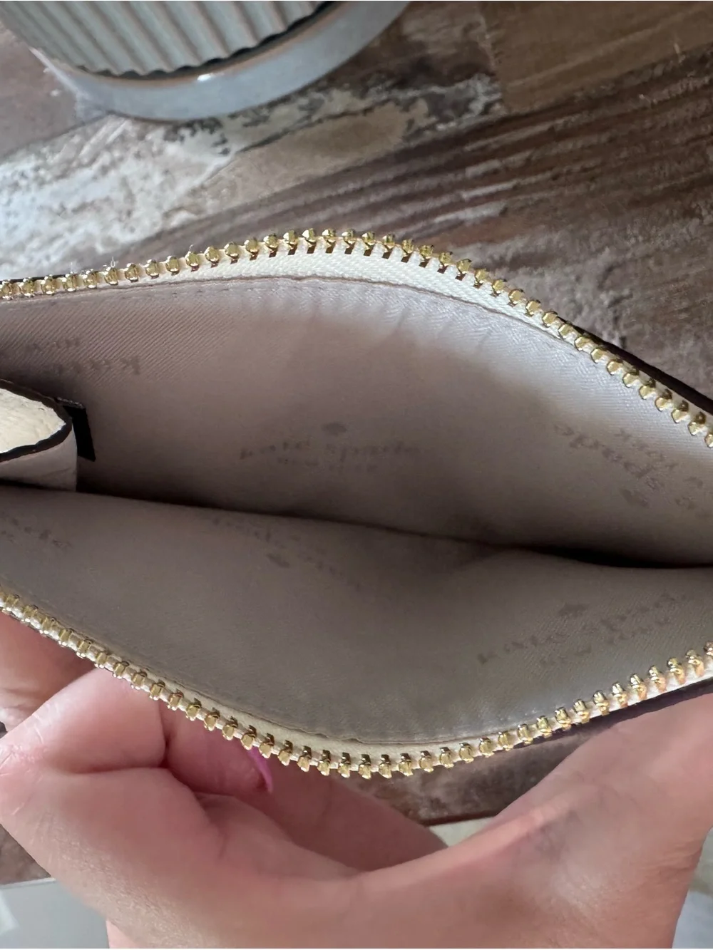 kate spade cream leather zip card holder with gold-tone logo